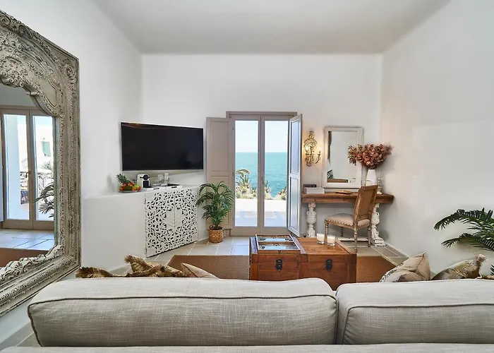Aqua Mykonos Suites - Adults Only
